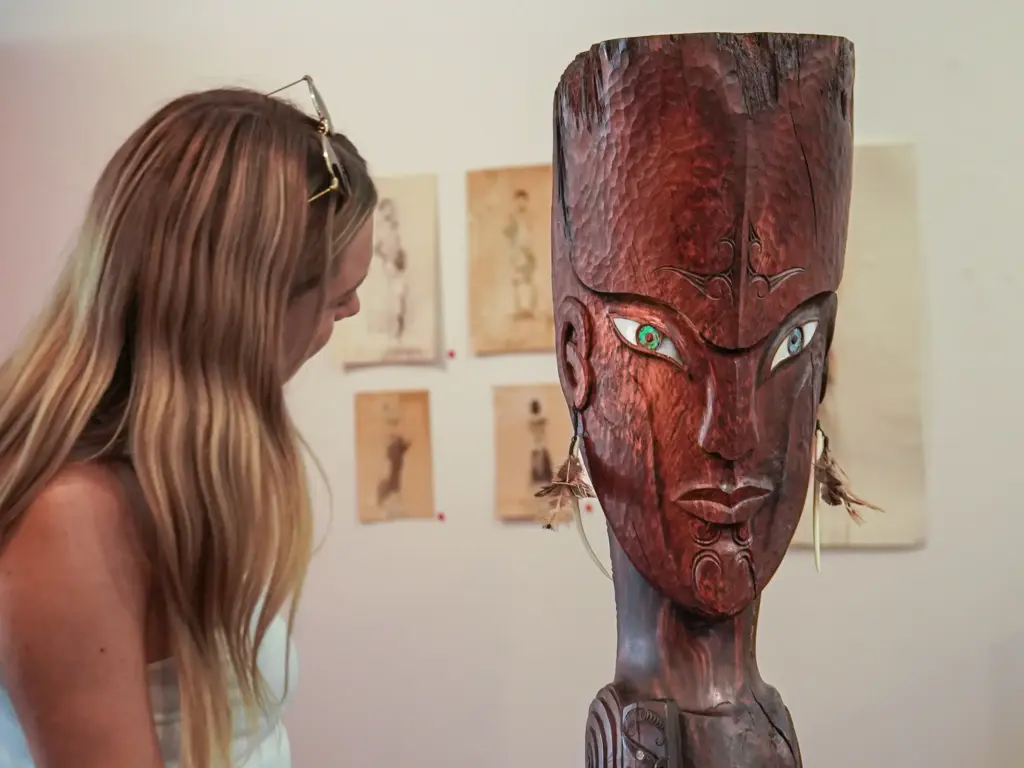 Guest with Maori Art, Terra & Tide Waiheke History & Heritage Tour