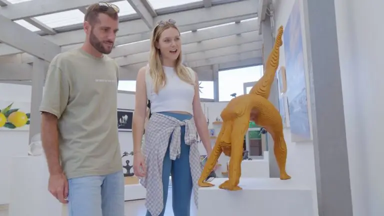 Guests in Space Gallery on a private Waiheke art tour with Terra & Tide