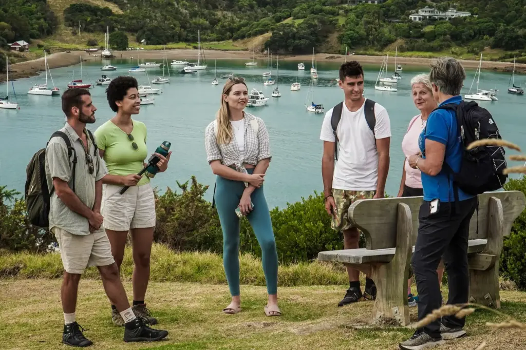 Guiding on Matiatia Headland, Terra & Tide Vineyards & Bush Walk