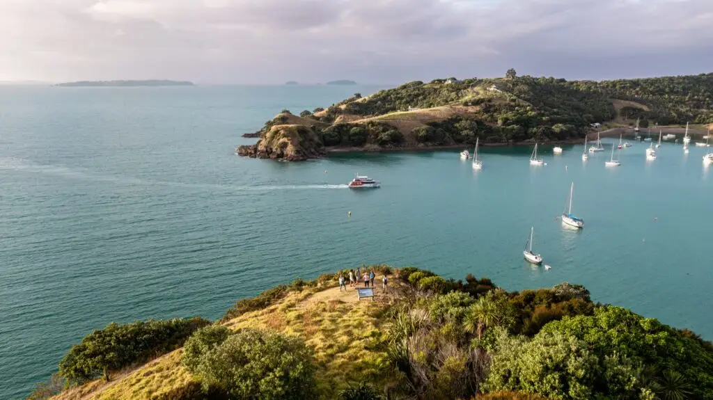 Matiatia Headland Walkers and ferry, Terra & Tide Private Double Headland Walk