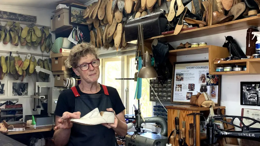 Sue Engels Workshop, Terra & Tide Private Waiheke Art Tour